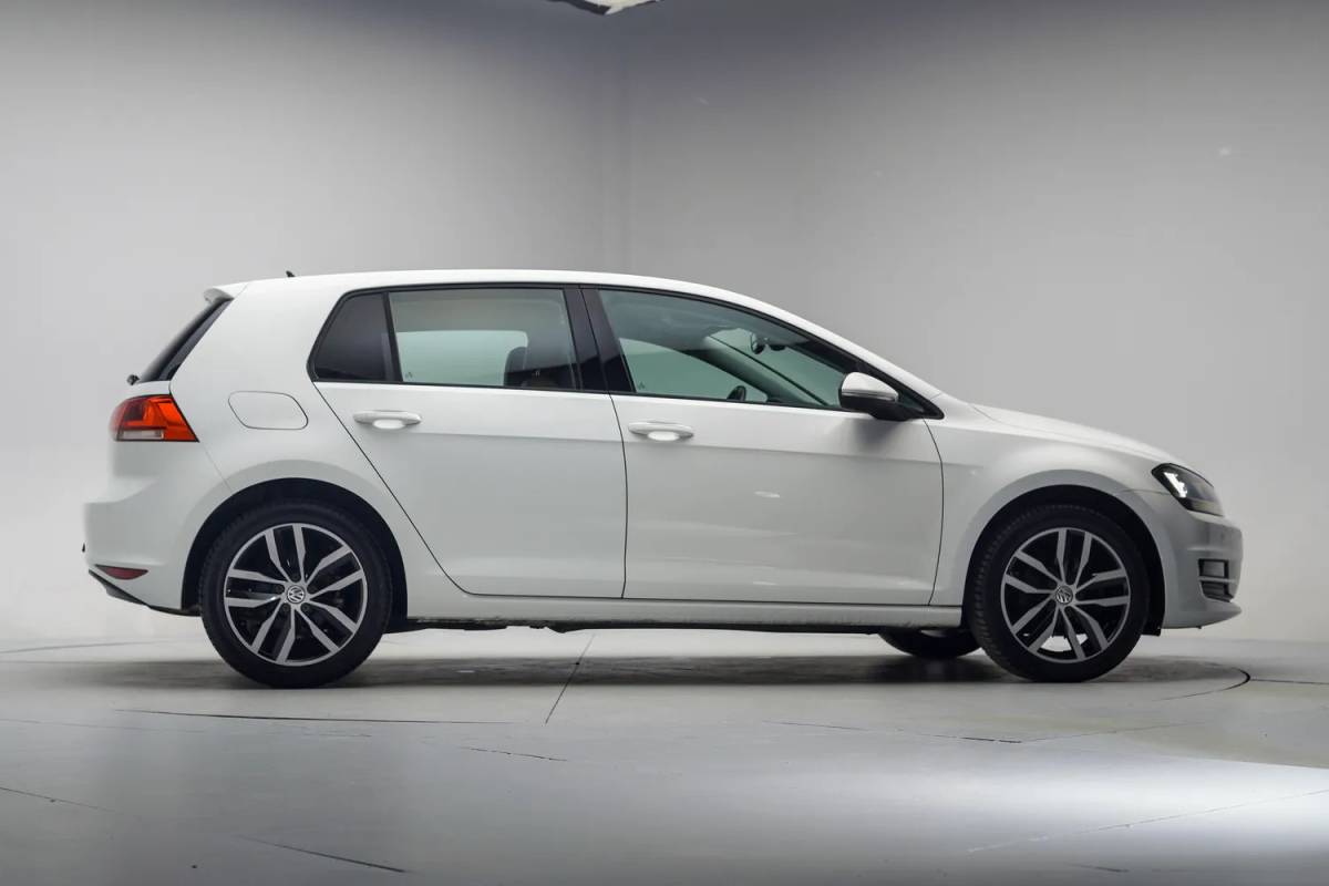 Volkswagen Golf Volkswagen Golf 1.4 TSI ACT Highline 5-drs Aut. [ Xenon Leder Navi Clima ]