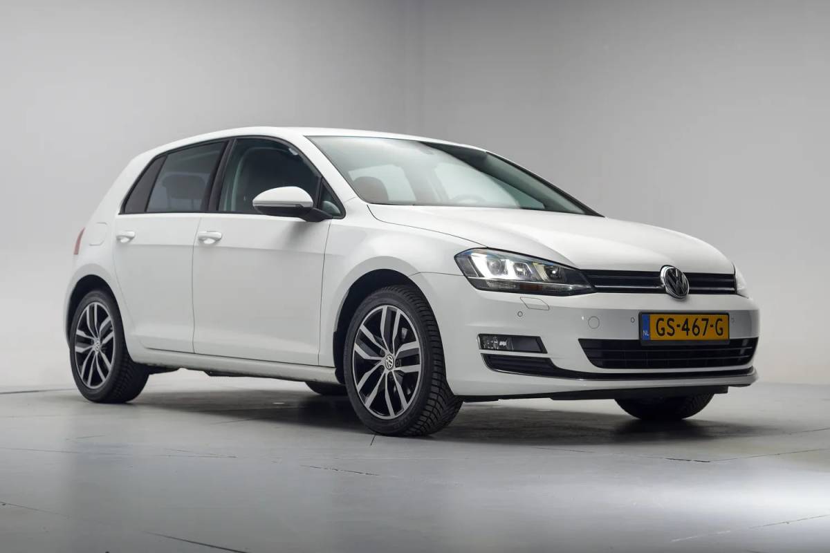 Volkswagen Golf Volkswagen Golf 1.4 TSI ACT Highline 5-drs Aut. [ Xenon Leder Navi Clima ]