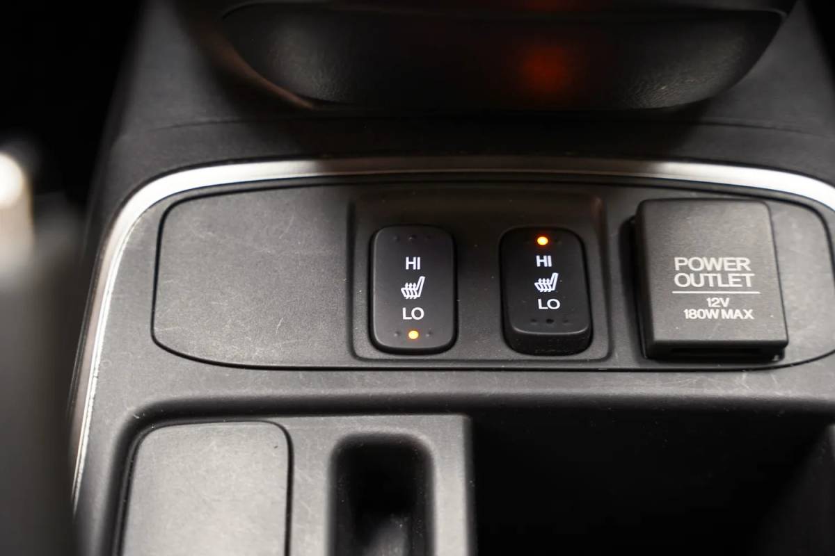 Honda CR-V Honda Cr-v 2.0 4WD Lifestyle Aut. [ Stoelverwarming camera Navi ]