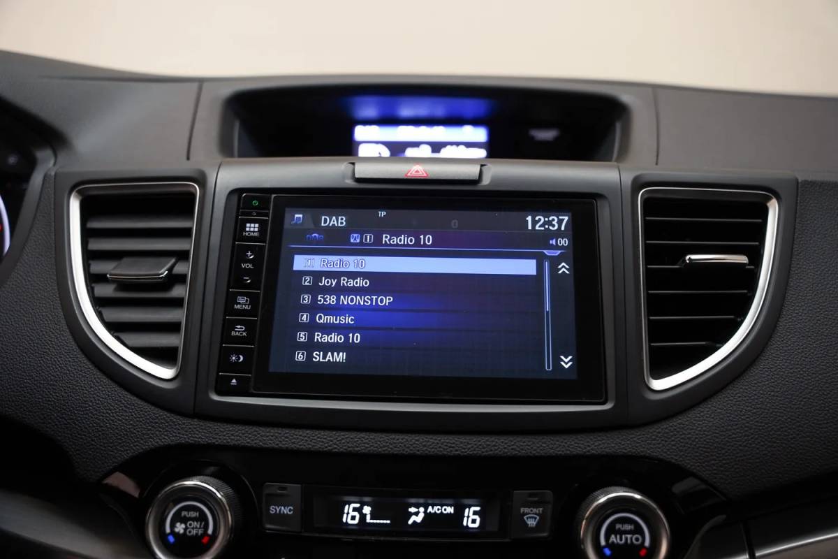 Honda CR-V Honda Cr-v 2.0 4WD Lifestyle Aut. [ Stoelverwarming camera Navi ]