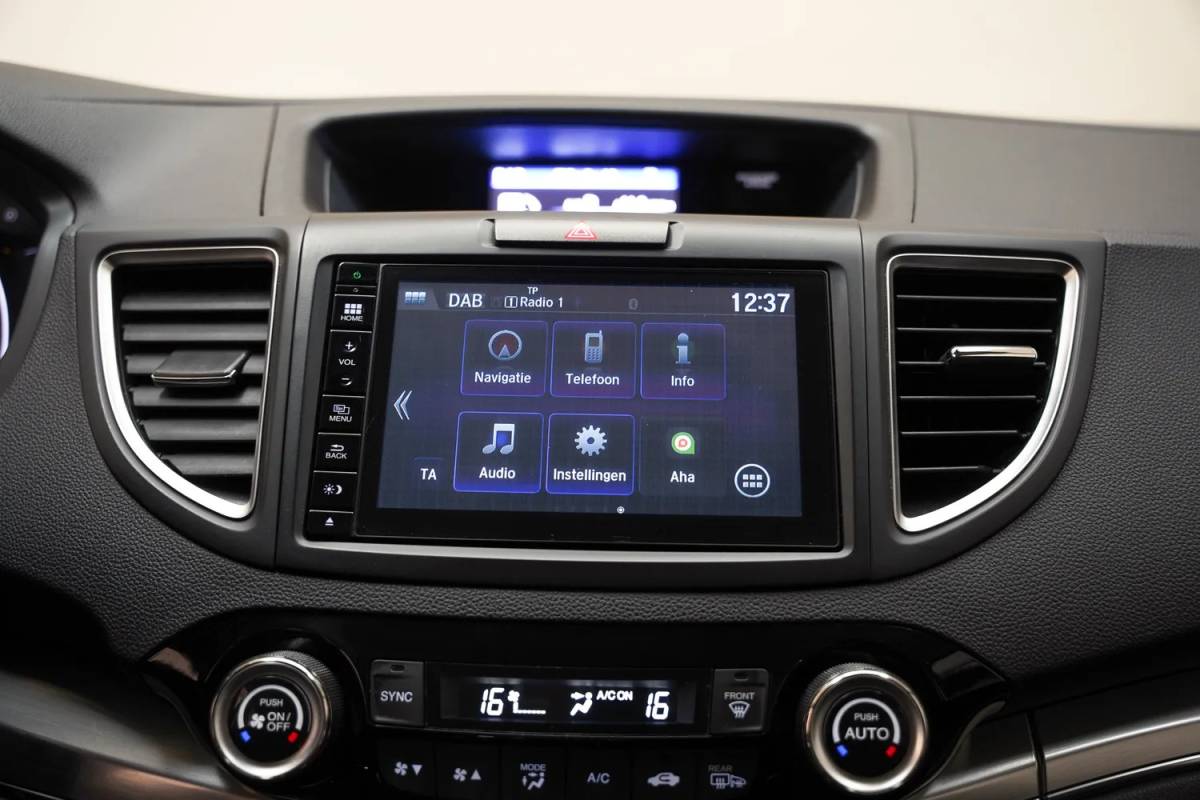 Honda CR-V Honda Cr-v 2.0 4WD Lifestyle Aut. [ Stoelverwarming camera Navi ]