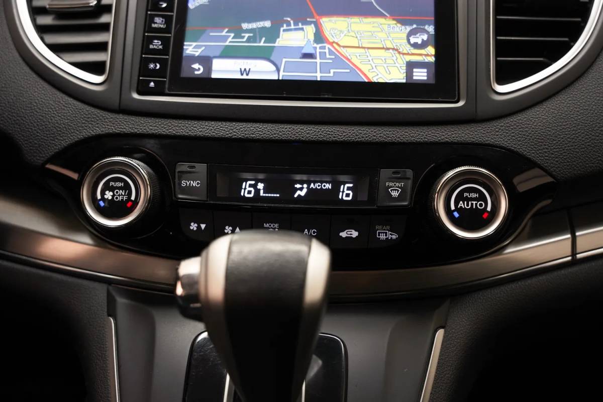Honda CR-V Honda Cr-v 2.0 4WD Lifestyle Aut. [ Stoelverwarming camera Navi ]