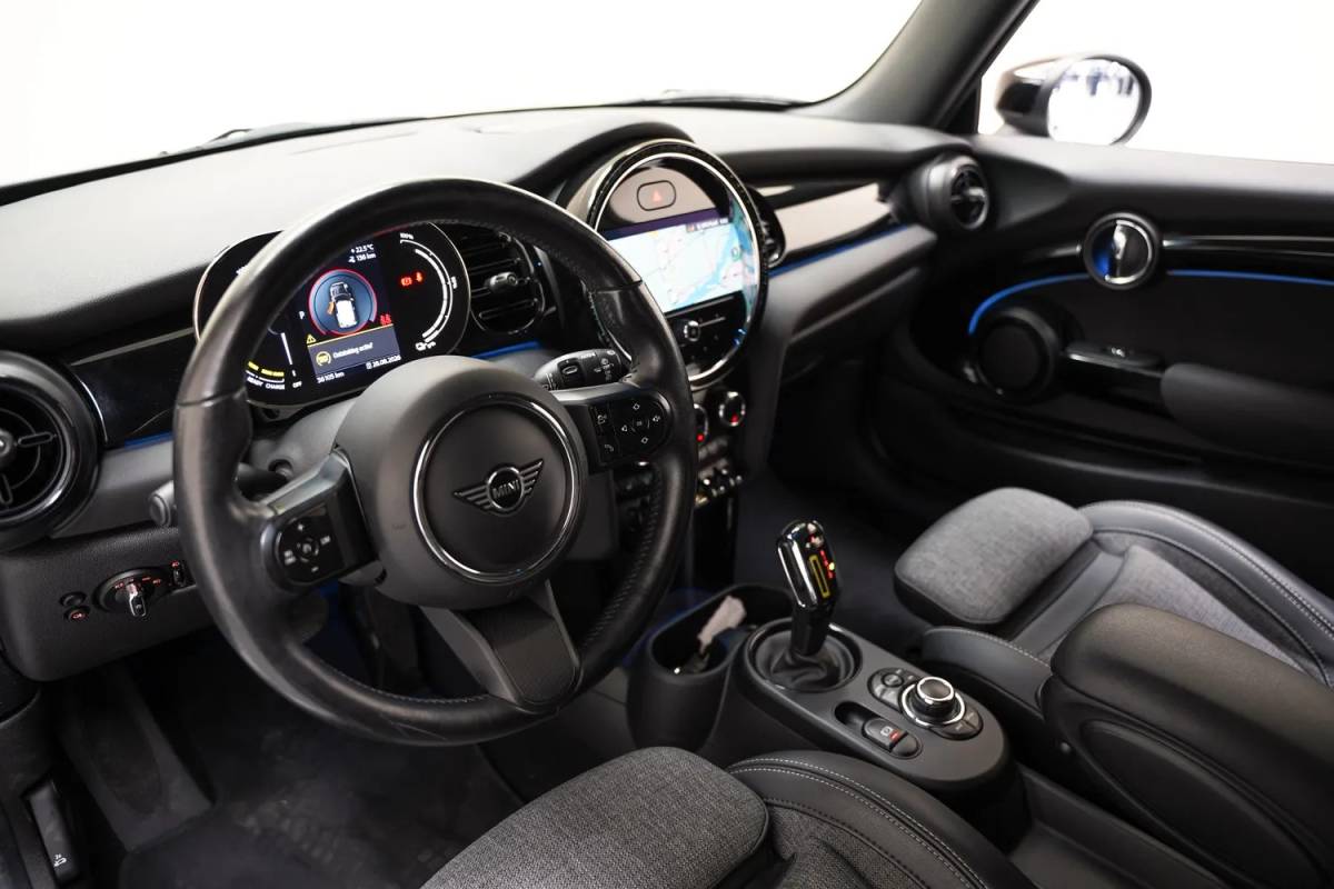 MINI Electric Mini Mini Electric Classic 33 kWh [ Navi Apple/Android Clima Stoelverwarming PDC ]