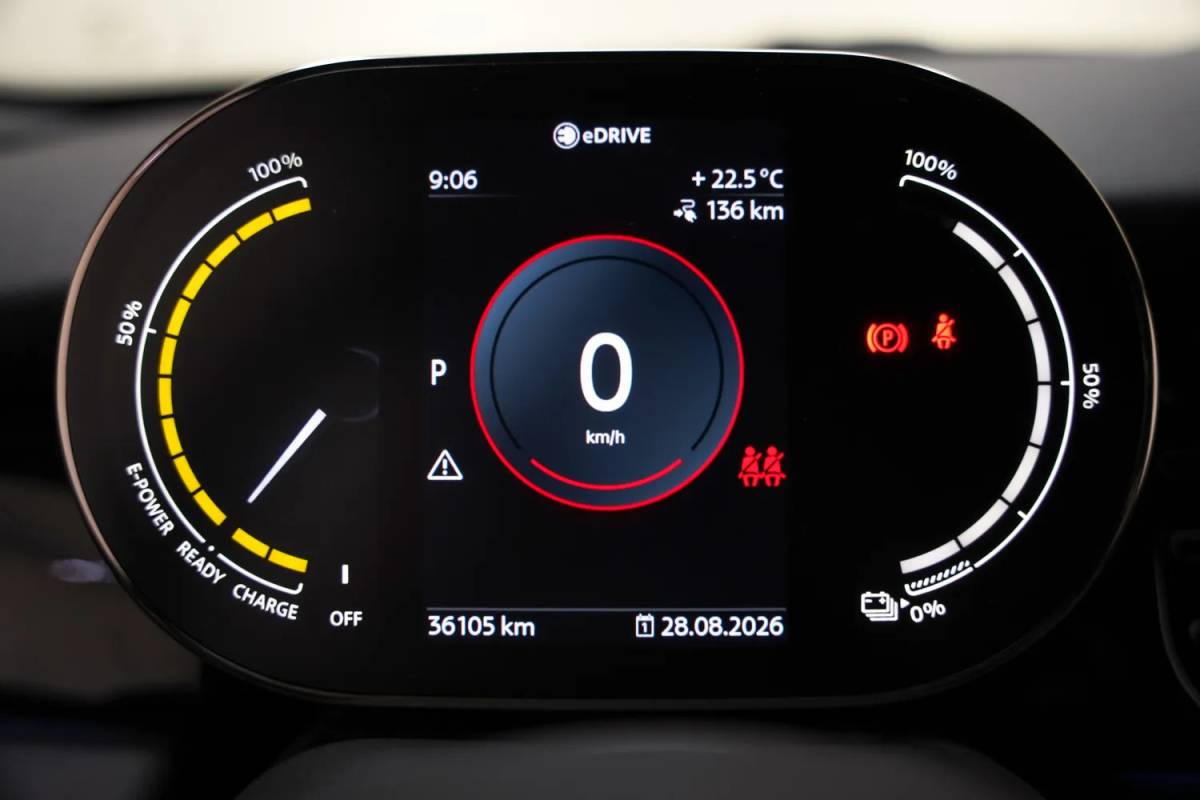 MINI Electric Mini Mini Electric Classic 33 kWh [ Navi Apple/Android Clima Stoelverwarming PDC ]