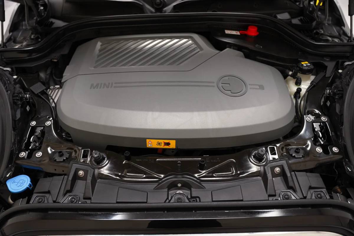 MINI Electric Mini Mini Electric Classic 33 kWh [ Navi Apple/Android Clima Stoelverwarming PDC ]