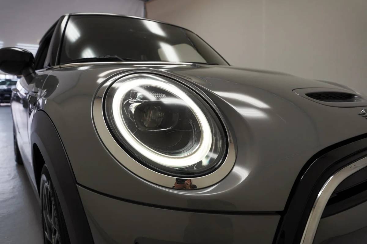 MINI Electric Mini Mini Electric Classic 33 kWh [ Navi Apple/Android Clima Stoelverwarming PDC ]