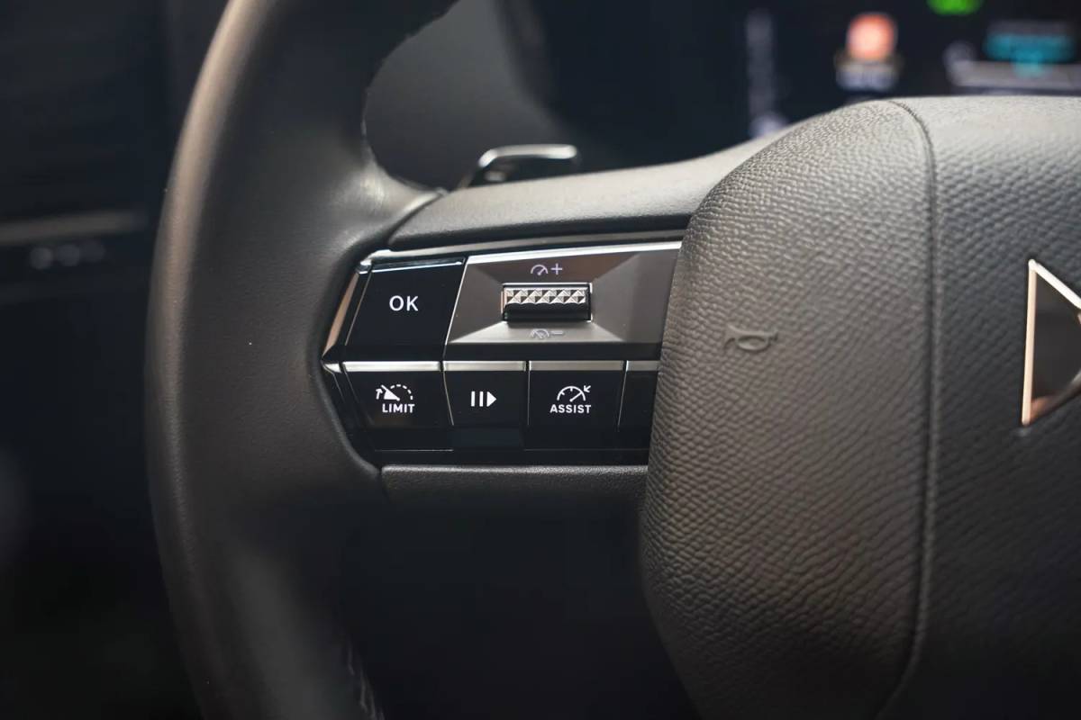DS DS 4 DS DS 4 E-Tense Trocadero Aut. [ Panoramdak Camera Head-up Leder ]