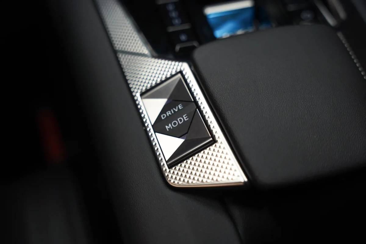 DS DS 4 DS DS 4 E-Tense Trocadero Aut. [ Panoramdak Camera Head-up Leder ]