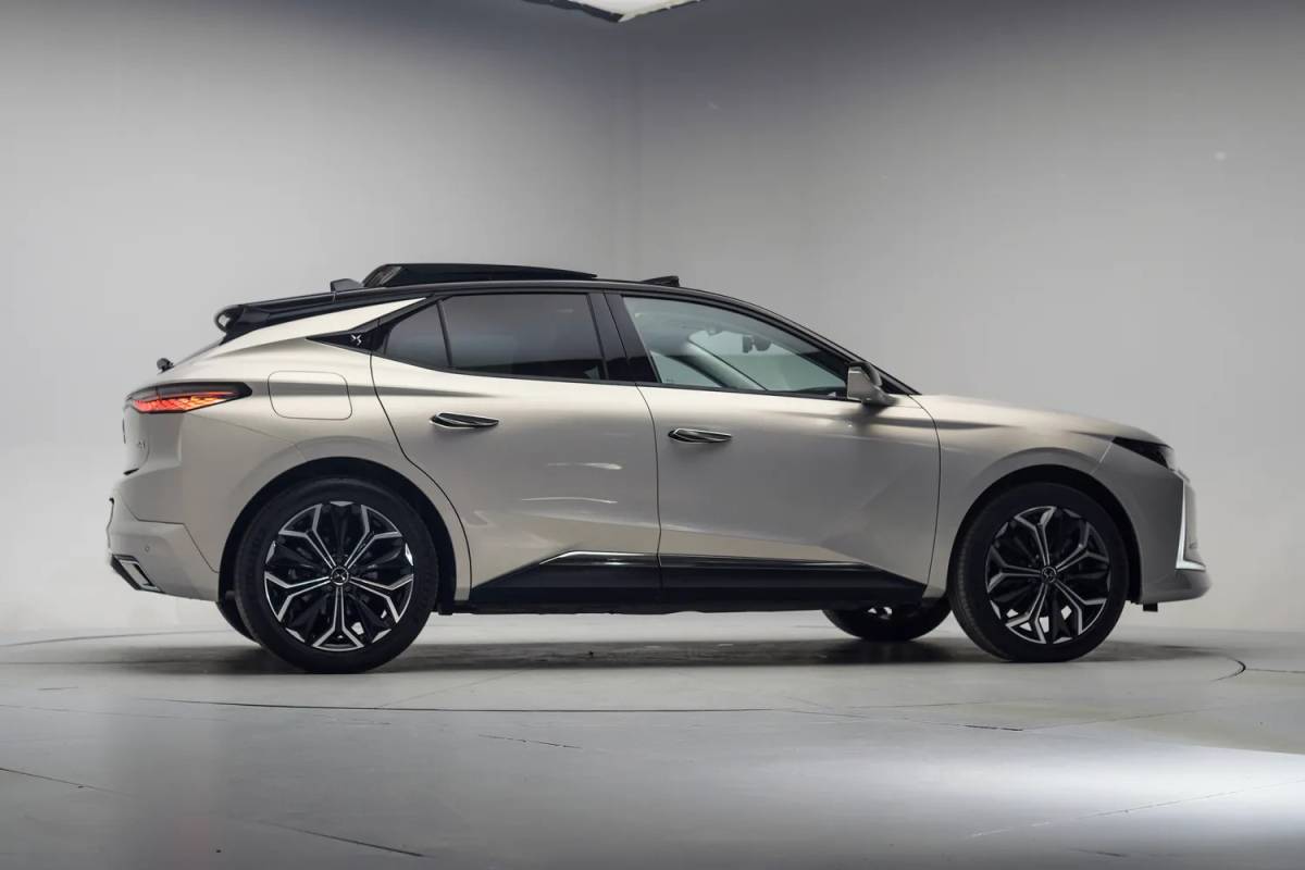 DS DS 4 DS DS 4 E-Tense Trocadero Aut. [ Panoramdak Camera Head-up Leder ]