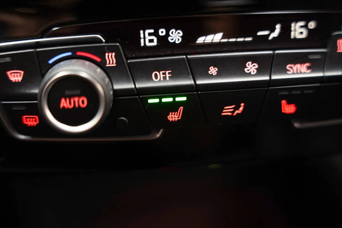 BMW X1 BMW X1 xDrive25e Executive [ LED Leder Navi prof. Stoelverwarming ]