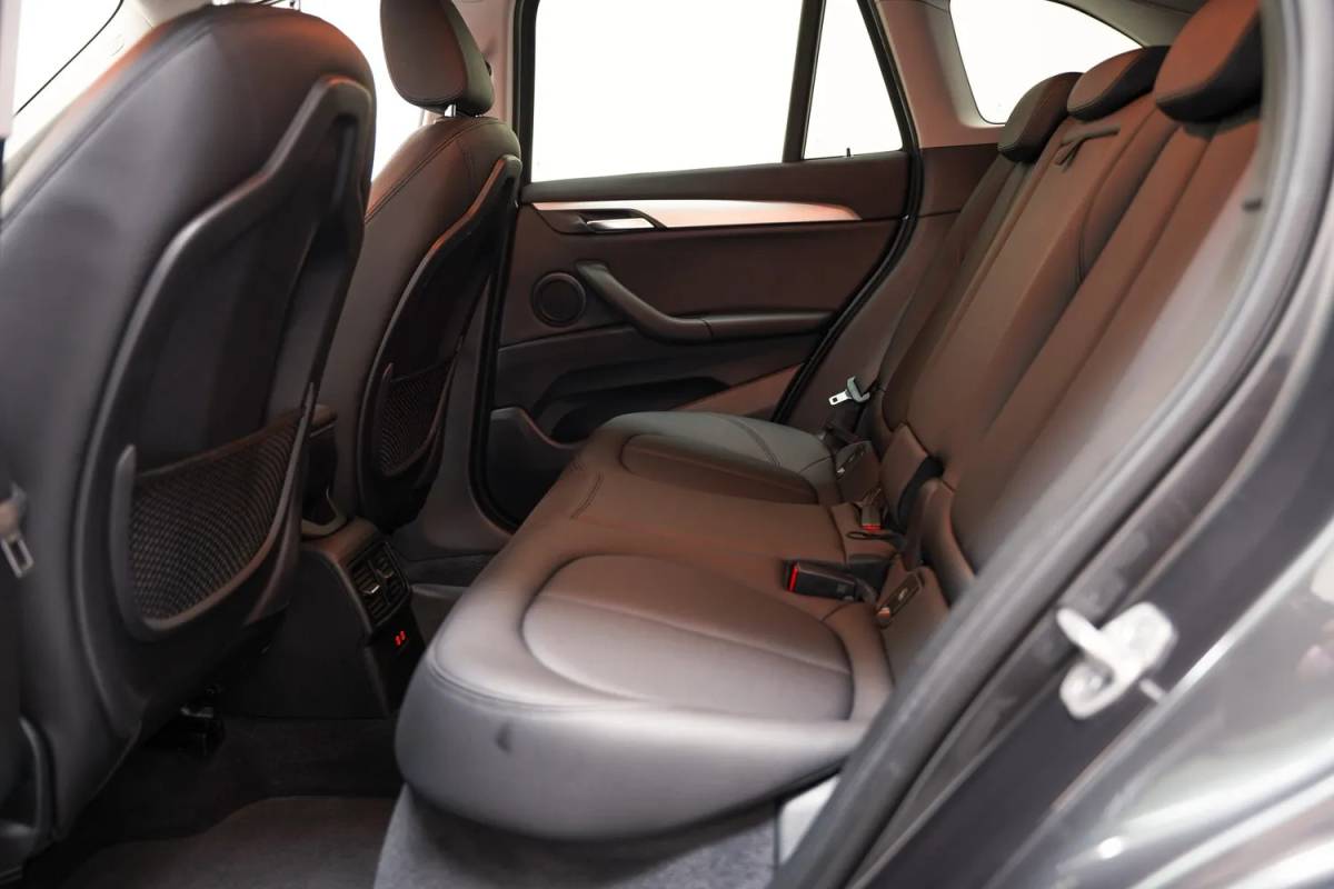 BMW X1 BMW X1 xDrive25e Executive [ LED Leder Navi prof. Stoelverwarming ]