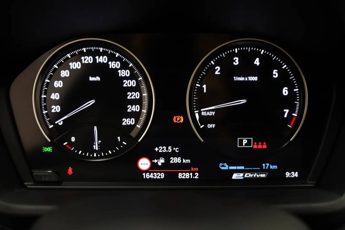 BMW X1 BMW X1 xDrive25e Executive [ LED Leder Navi prof. Stoelverwarming ]