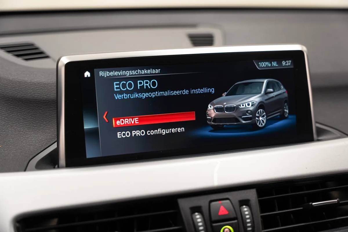 BMW X1 BMW X1 xDrive25e Executive [ LED Leder Navi prof. Stoelverwarming ]