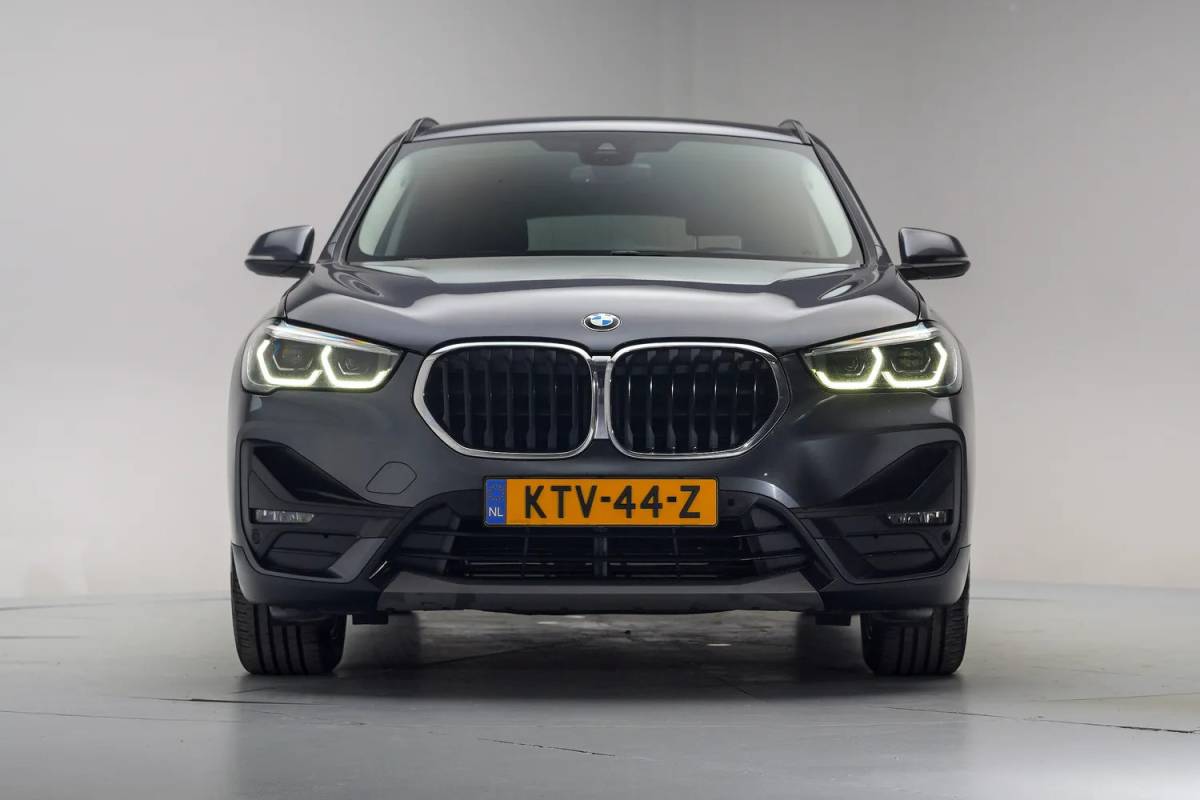 BMW X1 BMW X1 xDrive25e Executive [ LED Leder Navi prof. Stoelverwarming ]
