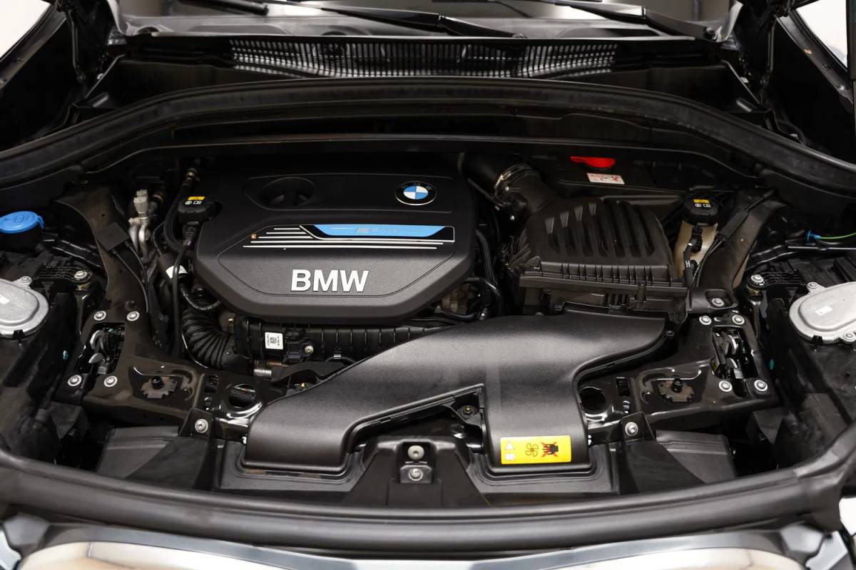 BMW X1 BMW X1 xDrive25e Executive [ LED Leder Navi prof. Stoelverwarming ]