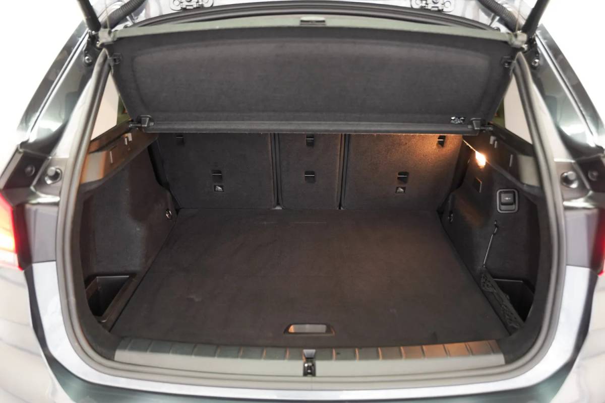 BMW X1 BMW X1 xDrive25e Executive [ LED Leder Navi prof. Stoelverwarming ]