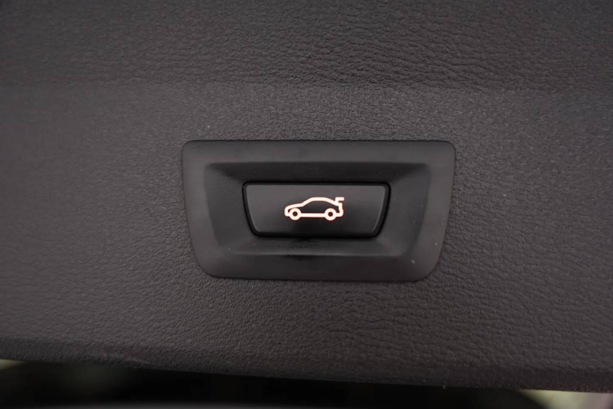 BMW X1 BMW X1 xDrive25e Executive [ LED Leder Navi prof. Stoelverwarming ]