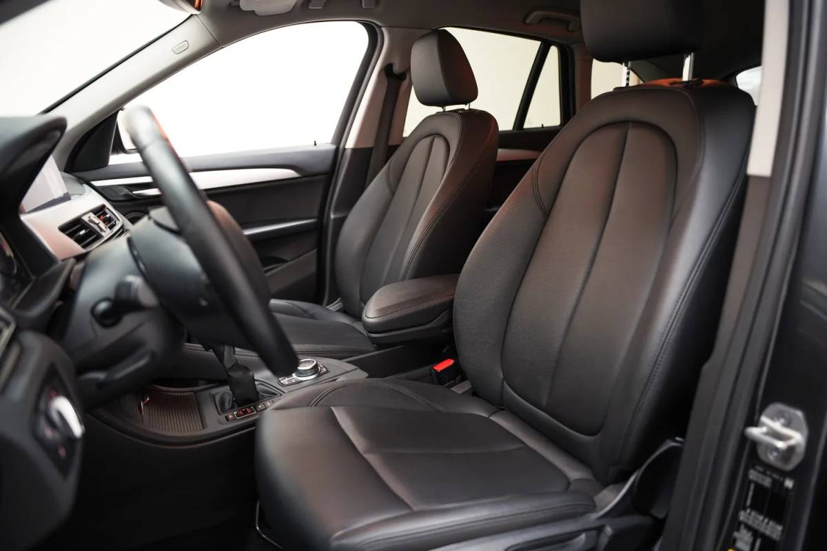 BMW X1 BMW X1 xDrive25e Executive [ LED Leder Navi prof. Stoelverwarming ]