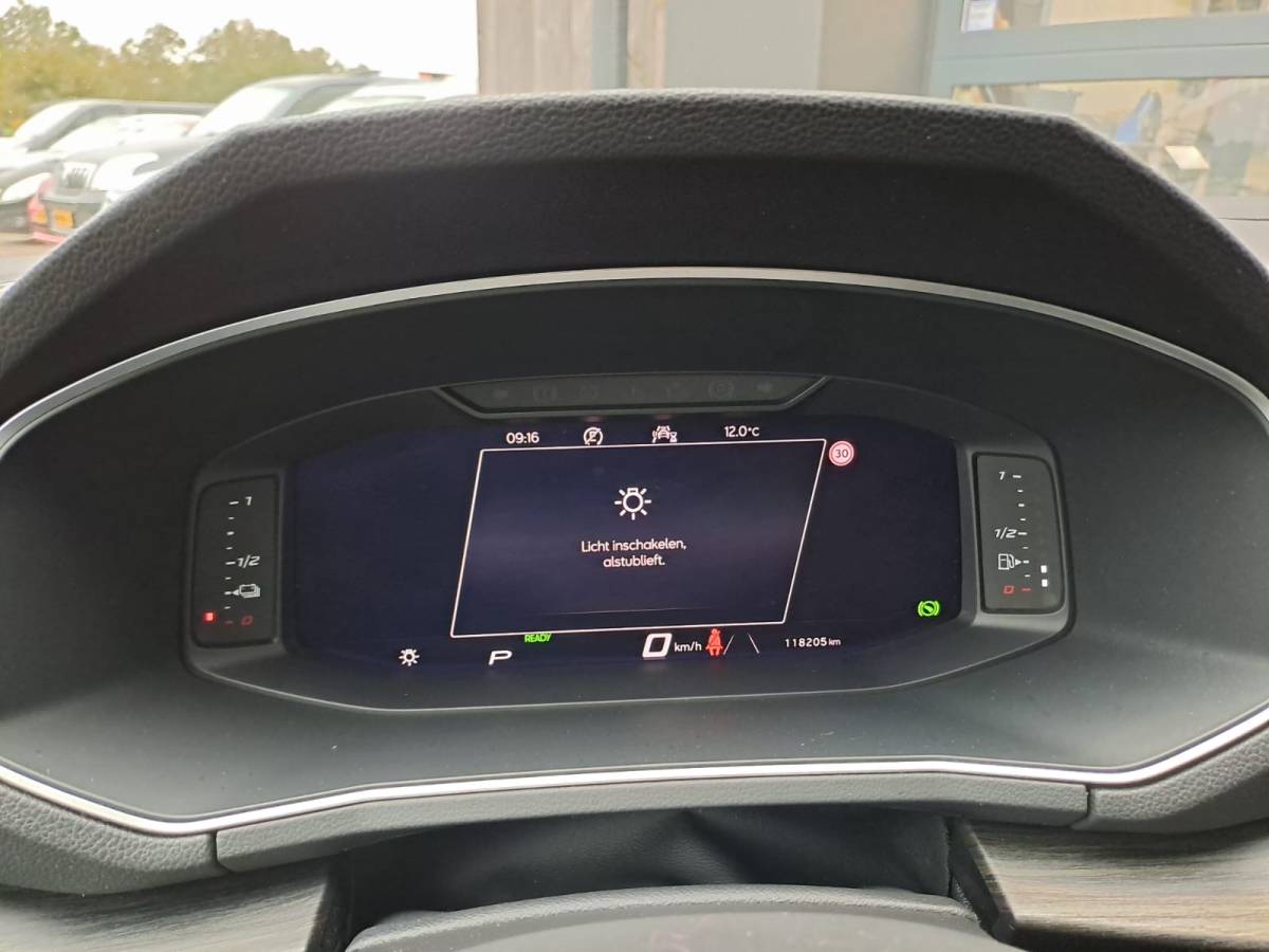 SEAT Tarraco SEAT Tarraco 1.4 TSI e-Hybrid PHEV Xcellence | LED | Trekhaak | ACC | Stoel- en stuurverwarming | Keyless | All-seasons |
