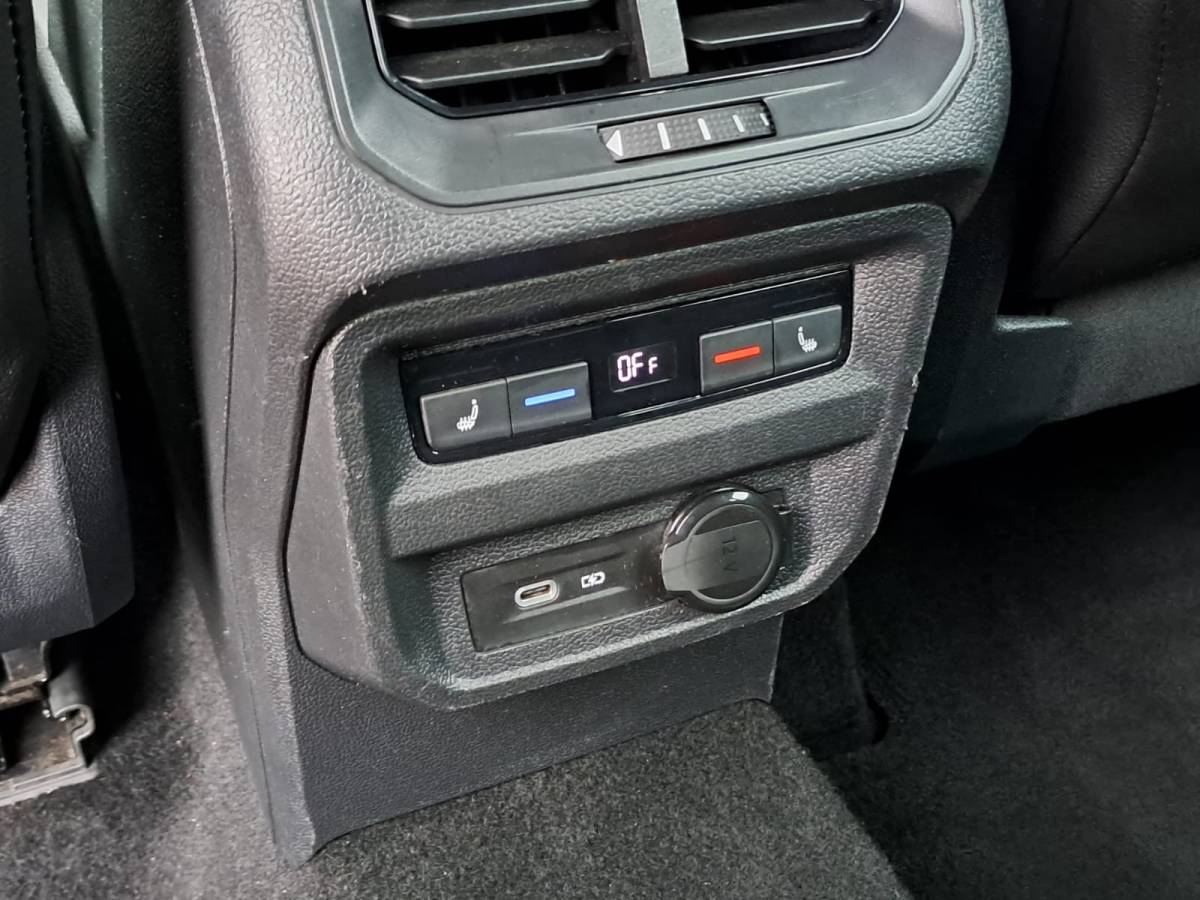 SEAT Tarraco SEAT Tarraco 1.4 TSI e-Hybrid PHEV Xcellence | LED | Trekhaak | ACC | Stoel- en stuurverwarming | Keyless | All-seasons |