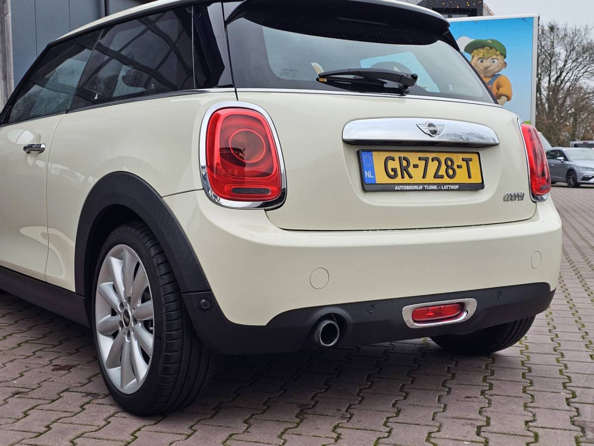 MINI Cooper MINI Mini 1.5  Cooper Business | Automaat | LED | Airco | Cruise | Navi | PDC | LMV |