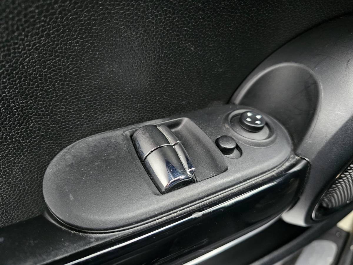 MINI Cooper MINI Mini 1.5  Cooper Business | Automaat | LED | Airco | Cruise | Navi | PDC | LMV |