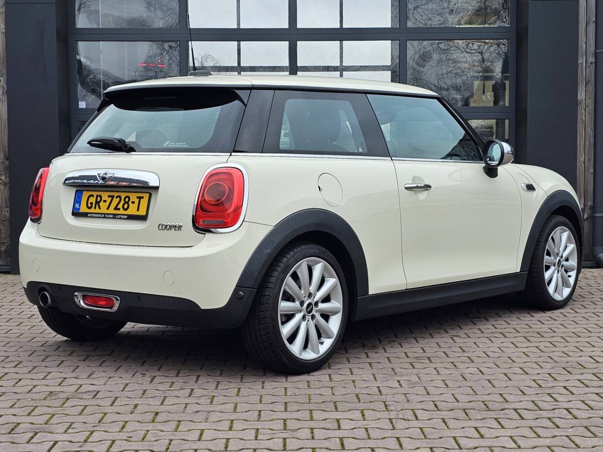 MINI Cooper MINI Mini 1.5  Cooper Business | Automaat | LED | Airco | Cruise | Navi | PDC | LMV |