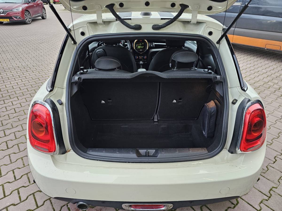 MINI Cooper MINI Mini 1.5  Cooper Business | Automaat | LED | Airco | Cruise | Navi | PDC | LMV |