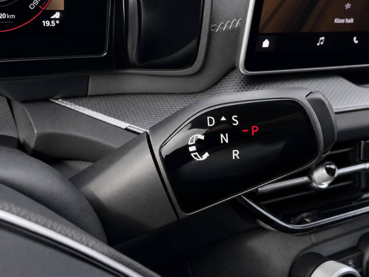 Škoda Kodiaq Škoda Kodiaq Sportline Business 1.5 TSI PHEV 150 kW / 204 PK Plug-Inn Hybride | Panorama dak | Trekhaak wegklapbaar | Comfort pakket | 19 Inch!