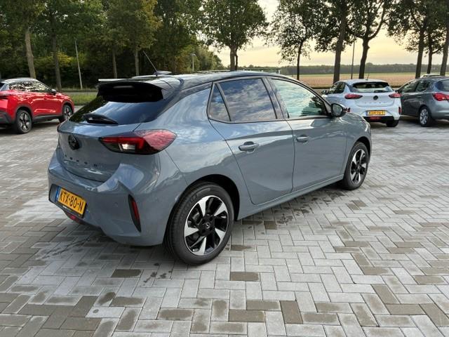 Opel Corsa-e Opel Corsa Electric Long Range GS 51 kWh | Camera | Winterpakket | LM-Velgen | GS Stoelen | Park Pilot | 3-Fase | Led Verlichting |