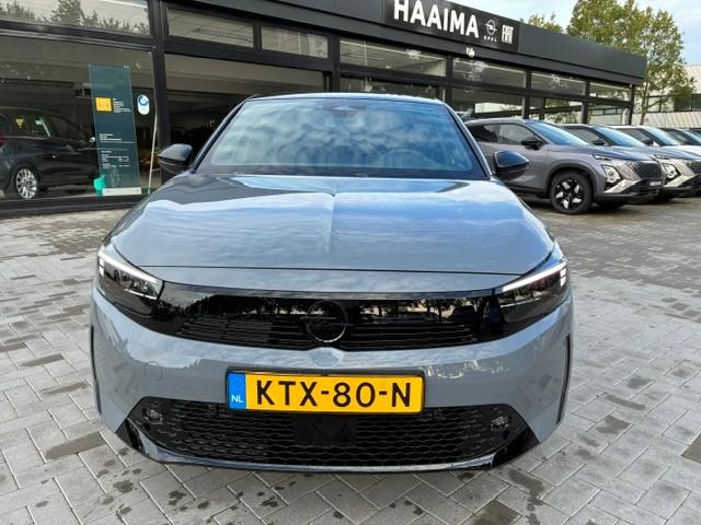 Opel Corsa-e Opel Corsa Electric Long Range GS 51 kWh | Camera | Winterpakket | LM-Velgen | GS Stoelen | Park Pilot | 3-Fase | Led Verlichting |