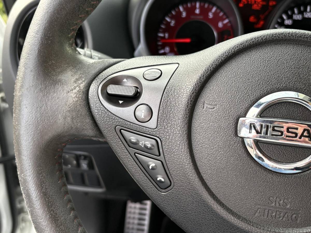 Nissan Juke Nissan Juke 1.6 Turbo NISMO | 200 PK | Achteruitrijcamera | Lichtmetalen velgen | Climate control | Sportstoelen | Keyless entry en start | Extra getint glas | Unieke uitvoering