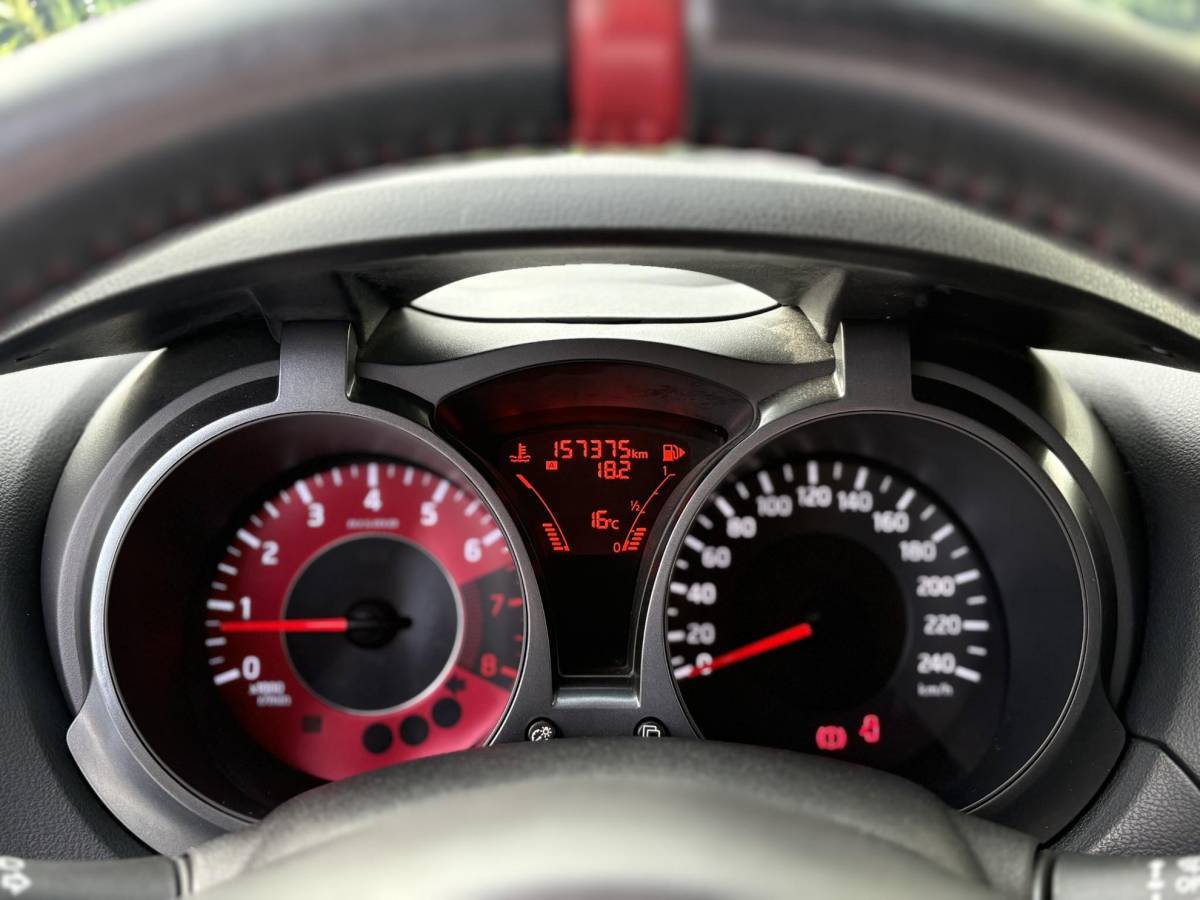 Nissan Juke Nissan Juke 1.6 Turbo NISMO | 200 PK | Achteruitrijcamera | Lichtmetalen velgen | Climate control | Sportstoelen | Keyless entry en start | Extra getint glas | Unieke uitvoering