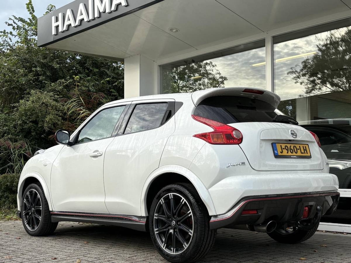 Nissan Juke Nissan Juke 1.6 Turbo NISMO | 200 PK | Achteruitrijcamera | Lichtmetalen velgen | Climate control | Sportstoelen | Keyless entry en start | Extra getint glas | Unieke uitvoering