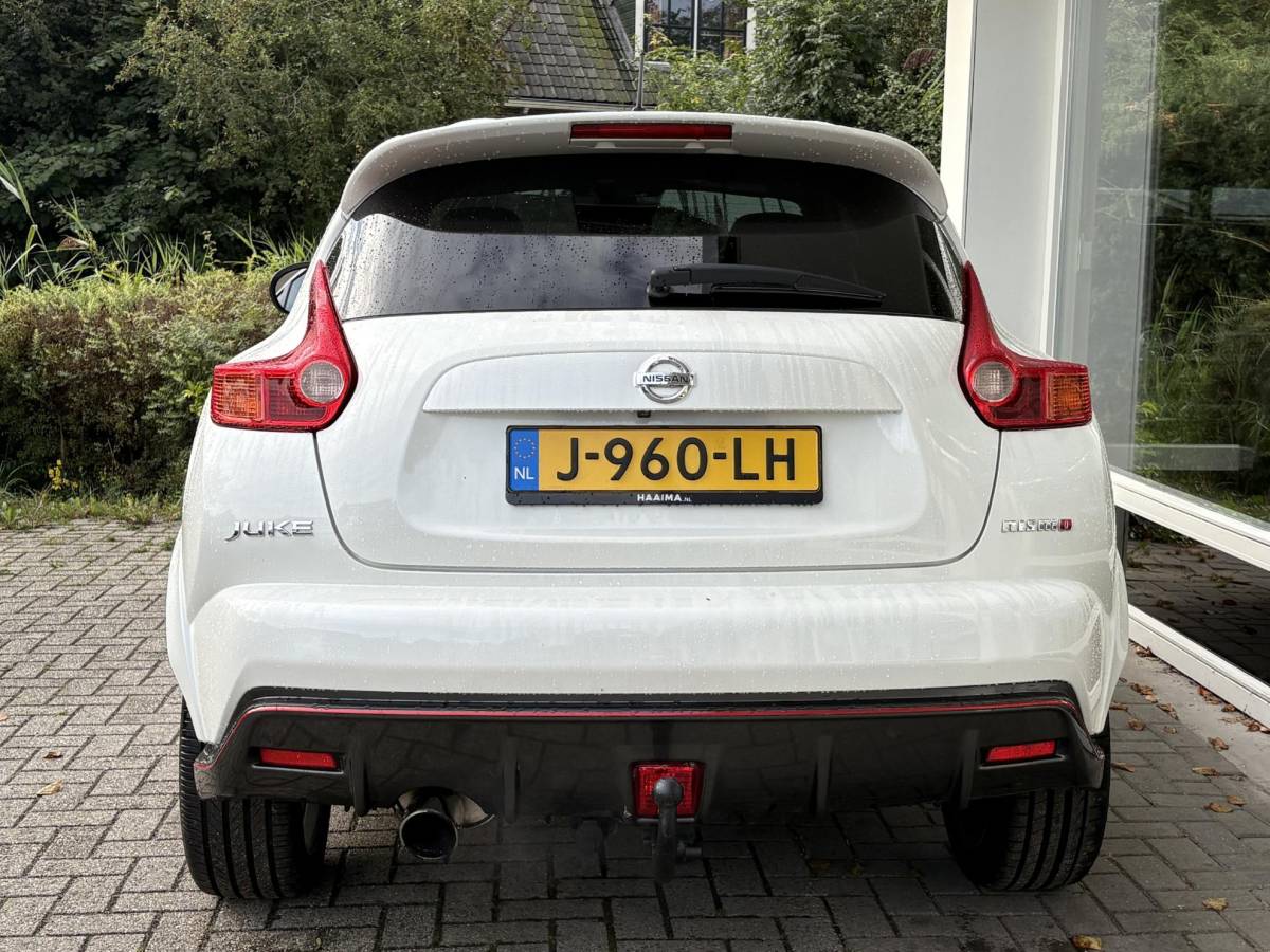 Nissan Juke Nissan Juke 1.6 Turbo NISMO | 200 PK | Achteruitrijcamera | Lichtmetalen velgen | Climate control | Sportstoelen | Keyless entry en start | Extra getint glas | Unieke uitvoering
