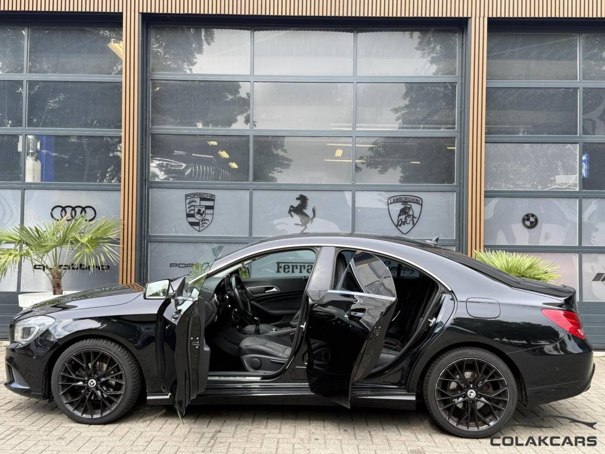 Mercedes-Benz CLA Mercedes CLA-klasse 180 BlueEFF. AMG- Airco-Nap-Garantie