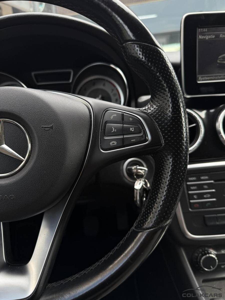 Mercedes-Benz CLA Mercedes CLA-klasse 180 BlueEFF. AMG- Airco-Nap-Garantie