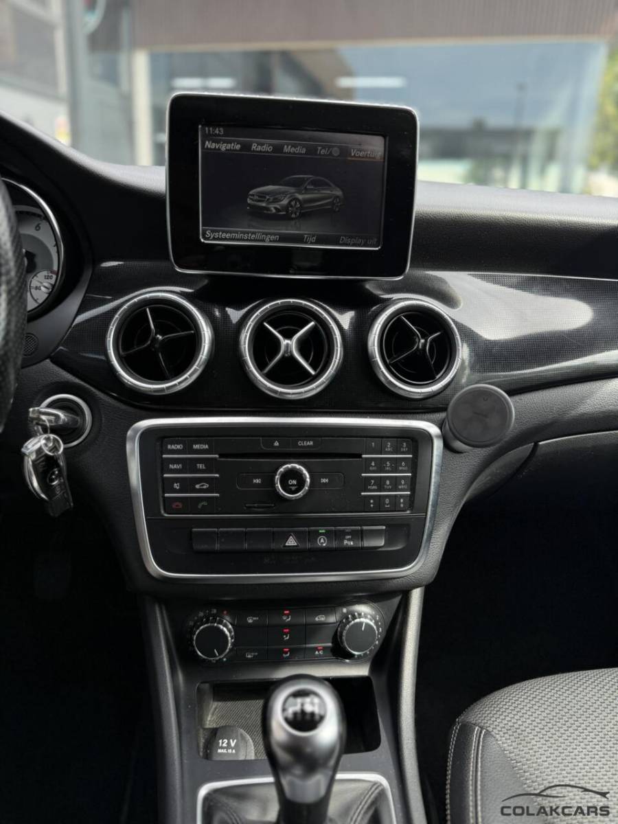 Mercedes-Benz CLA Mercedes CLA-klasse 180 BlueEFF. AMG- Airco-Nap-Garantie