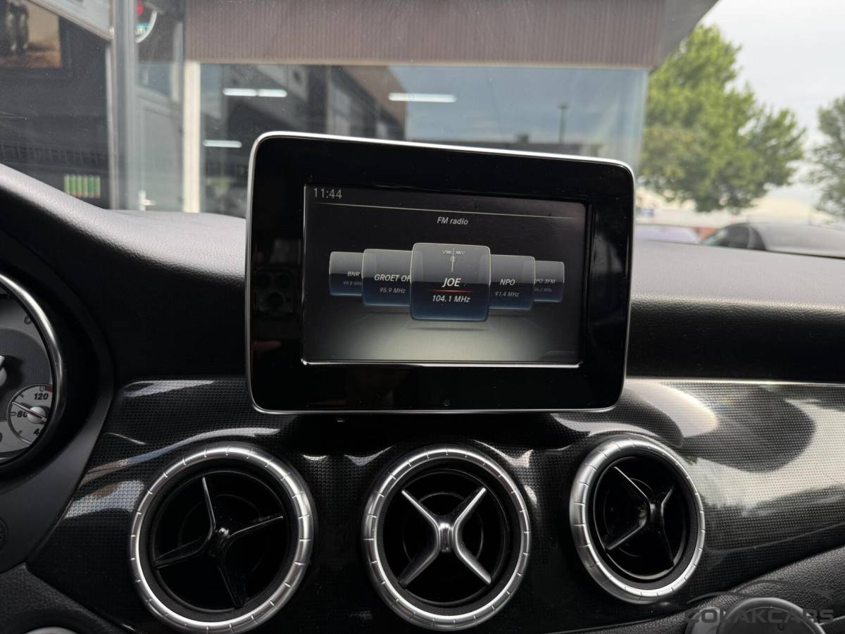 Mercedes-Benz CLA Mercedes CLA-klasse 180 BlueEFF. AMG- Airco-Nap-Garantie