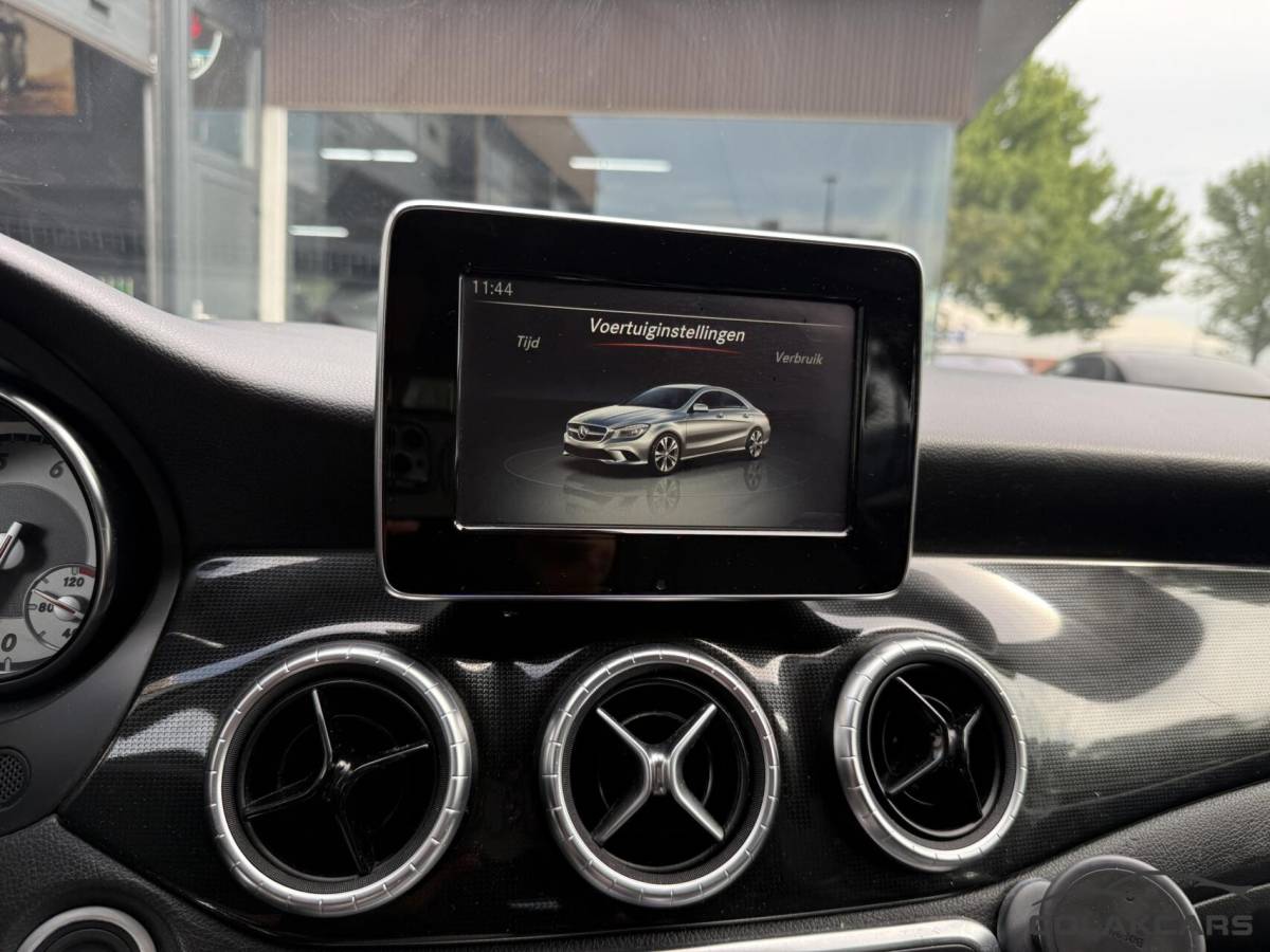 Mercedes-Benz CLA Mercedes CLA-klasse 180 BlueEFF. AMG- Airco-Nap-Garantie