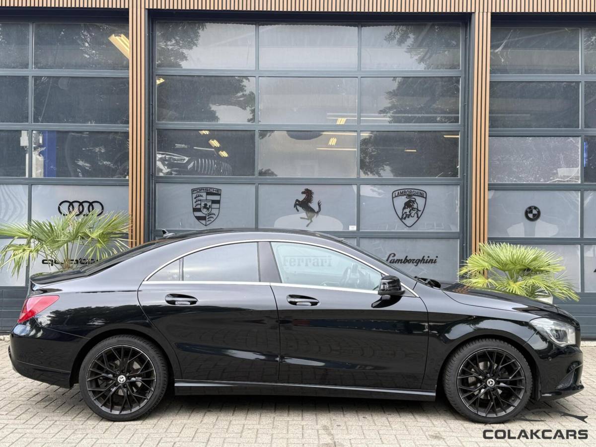 Mercedes-Benz CLA Mercedes CLA-klasse 180 BlueEFF. AMG- Airco-Nap-Garantie