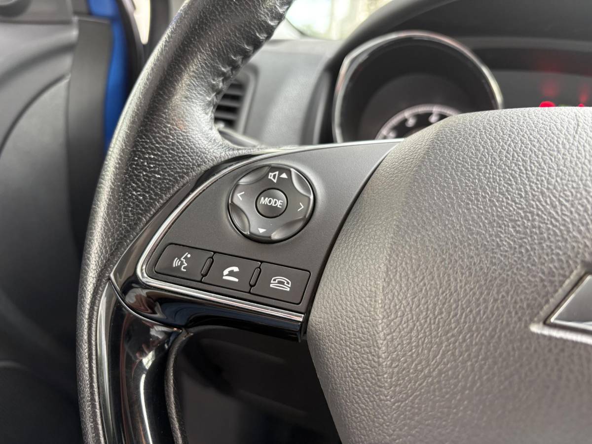 Mitsubishi ASX Mitsubishi ASX 1.6 Cleartec Connect Pro+ | Trekhaak | Camera | Xenon verlichting | Keyless entry & start | Bluetooth | Lichtmetalen velgen