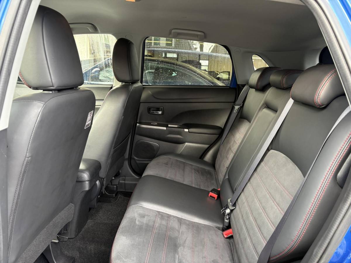 Mitsubishi ASX Mitsubishi ASX 1.6 Cleartec Connect Pro+ | Trekhaak | Camera | Xenon verlichting | Keyless entry & start | Bluetooth | Lichtmetalen velgen