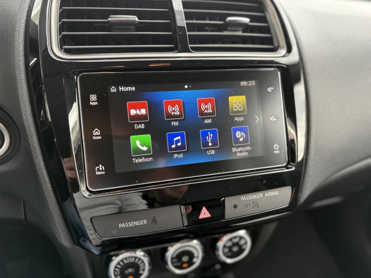 Mitsubishi ASX Mitsubishi ASX 1.6 Cleartec Connect Pro+ | Trekhaak | Camera | Xenon verlichting | Keyless entry & start | Bluetooth | Lichtmetalen velgen