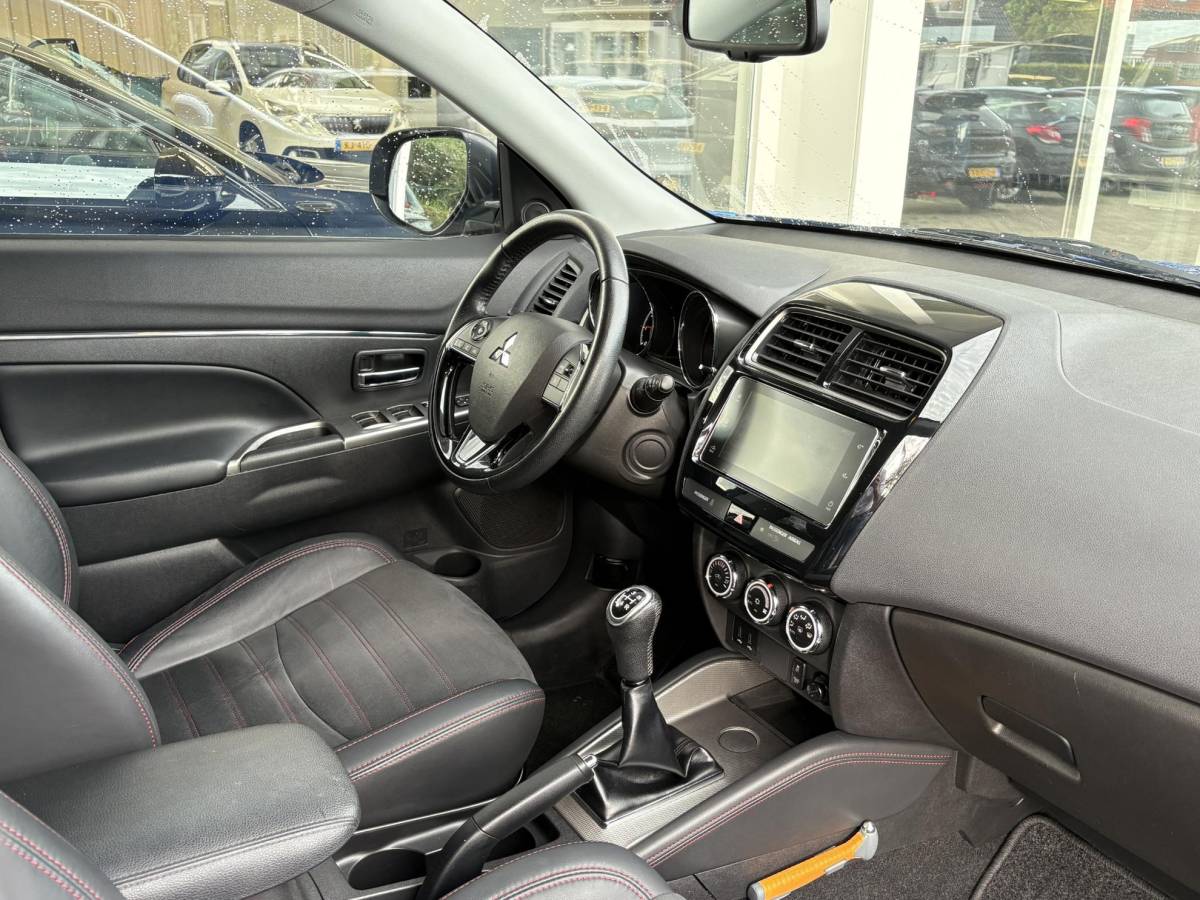 Mitsubishi ASX Mitsubishi ASX 1.6 Cleartec Connect Pro+ | Trekhaak | Camera | Xenon verlichting | Keyless entry & start | Bluetooth | Lichtmetalen velgen