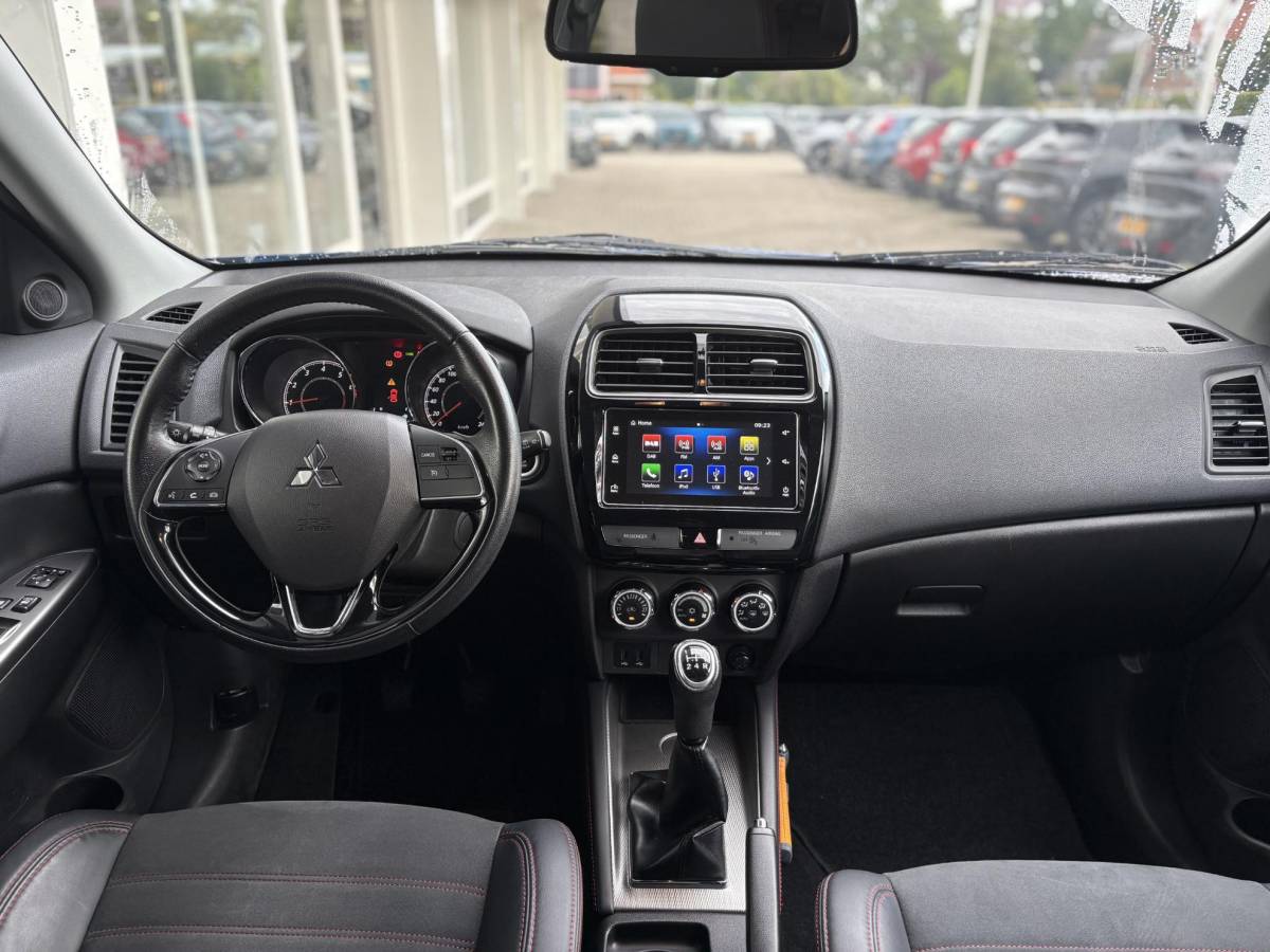 Mitsubishi ASX Mitsubishi ASX 1.6 Cleartec Connect Pro+ | Trekhaak | Camera | Xenon verlichting | Keyless entry & start | Bluetooth | Lichtmetalen velgen
