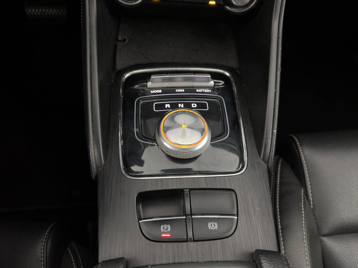 MG ZS EV MG ZS EV Luxury 45 kWh (INCL-BTW) Aut. *PANO | LEATHER | CCS-FASTLOADER | KEYLESS | NAVI-FULLMAP | ADAPTIVE-CRUISE | CAMERA | HEATED-SPORTSEATS | CARPLAY | BLINDSPOT | DAB | LANE-ASSIST | 17”ALU*