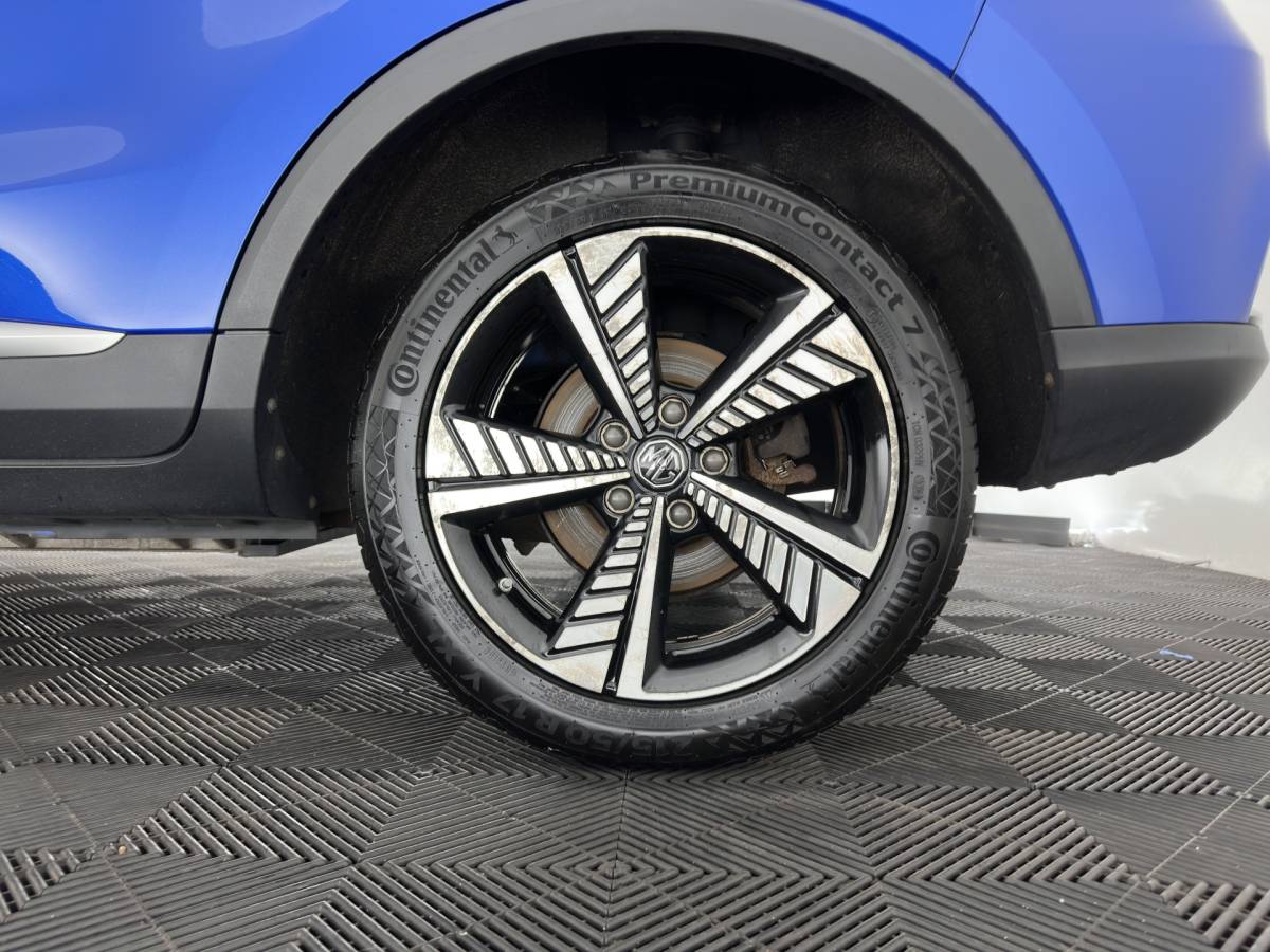 MG ZS EV MG ZS EV Luxury 45 kWh (INCL-BTW) Aut. *PANO | LEATHER | CCS-FASTLOADER | KEYLESS | NAVI-FULLMAP | ADAPTIVE-CRUISE | CAMERA | HEATED-SPORTSEATS | CARPLAY | BLINDSPOT | DAB | LANE-ASSIST | 17”ALU*