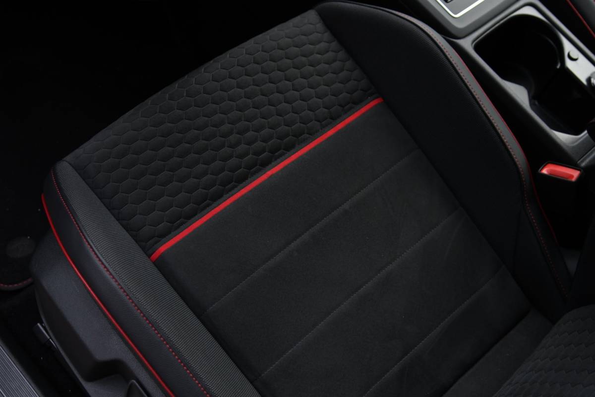 Volkswagen Golf Volkswagen GOLF 2.0 TSI GTI Clubsport BOMVOL!