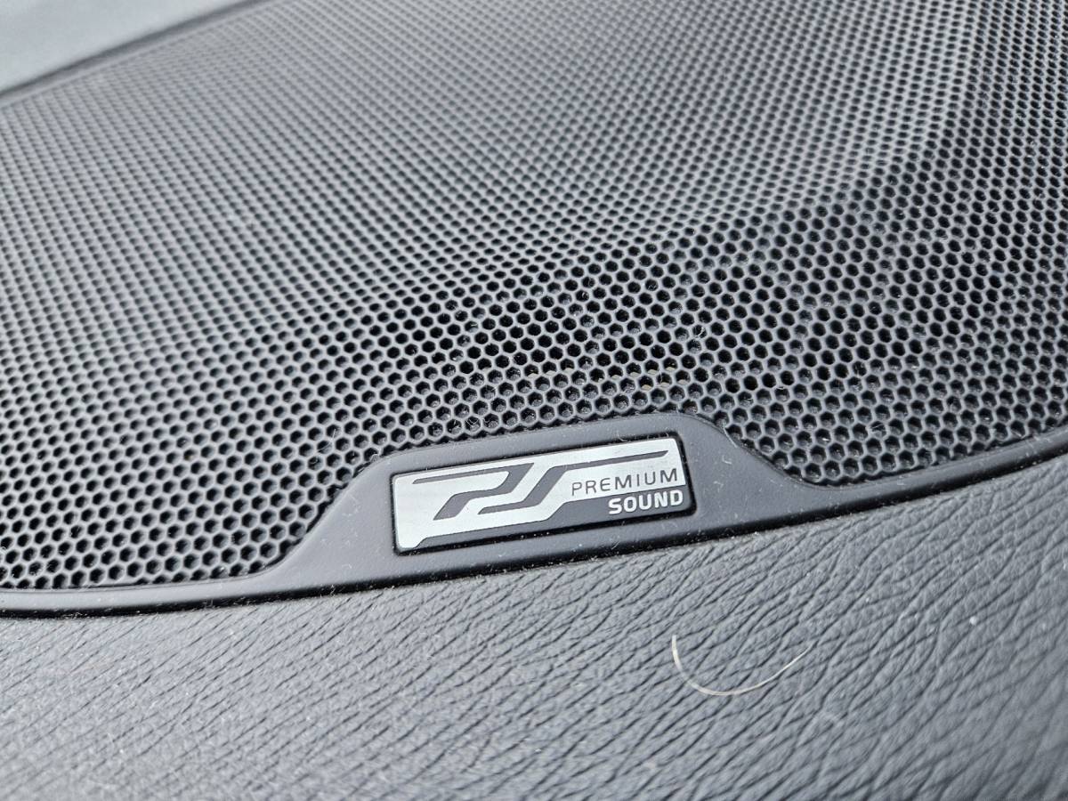 Volvo V60 Volvo V60 2.0T Summum Automaat! Trekhaak! Schuifdak! Xenon! Leer! Mooie/Nette Auto! Dealer Onderhouden!